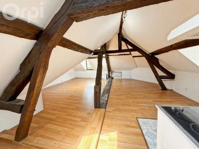Location Appartement Avenue du Maréchal Foch, Senlis
