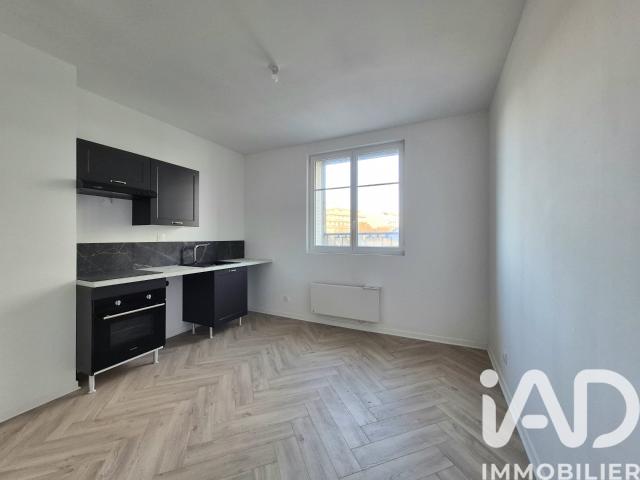 Location Appartement Avenue du Maréchal Leclerc, Charleville Mézières