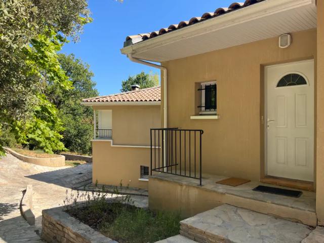 Location Appartement Avenue du Miradou, Saint Clément de Rivière