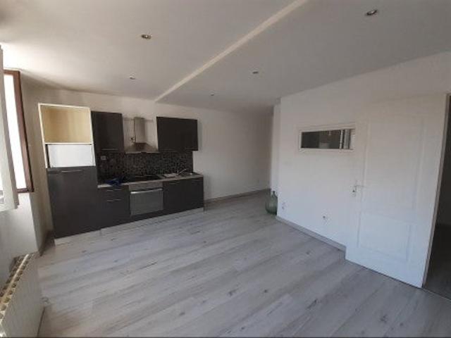 Location Appartement Avenue du Professeur Tixier, Bourgoin Jallieu