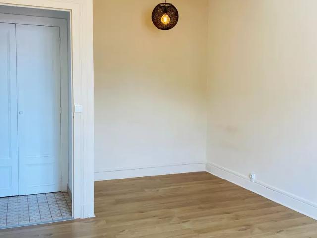Location Appartement Avenue Dugueyt Jouvin, Voiron