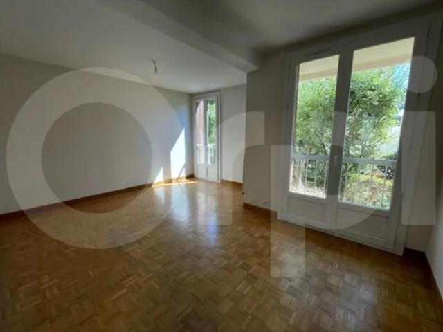 Location Appartement Avenue Edmond Grange, Marseille