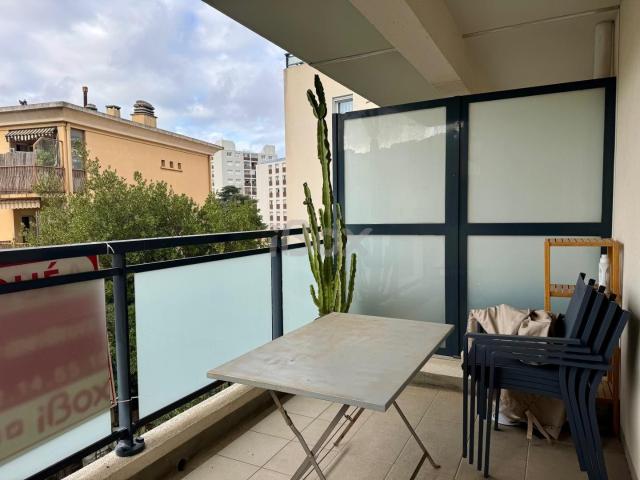 Location Appartement Avenue Esprit Armando, La Seyne sur Mer