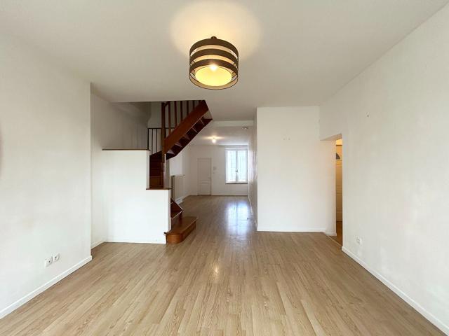 Location Appartement Avenue Forest, Charleville Mézières