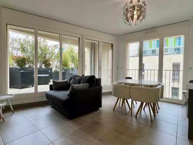 Location Appartement Avenue Félix Faure, Paris