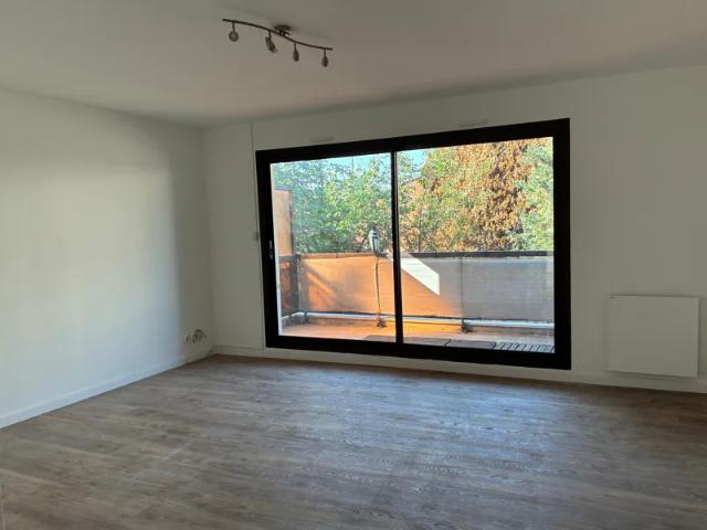 Location Appartement Avenue Firmin Didot, Livry Gargan