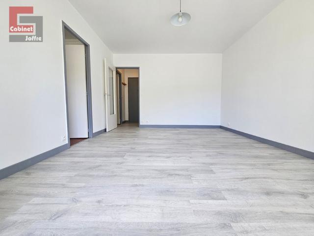 Location Appartement Avenue Franklin Roosevelt, Avon