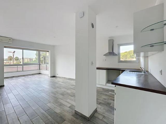 Location Appartement Avenue Franklin Roosevelt, Le Cannet