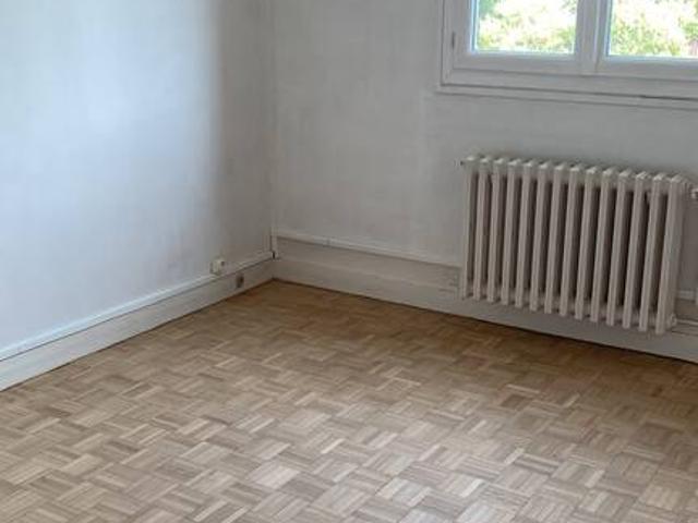 Location Appartement Avenue Frédéric et Irène Joliot Curie, Nanterre