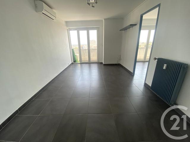 Location Appartement Avenue Kennedy, Nîmes