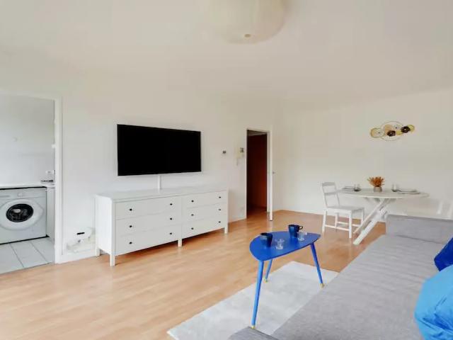 Location Appartement Avenue Hector Berlioz, Paris