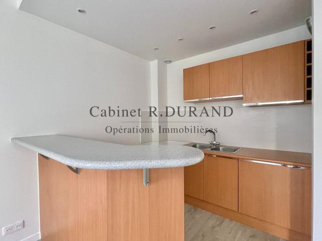 Location Appartement Avenue Henri Barbusse, Colombes