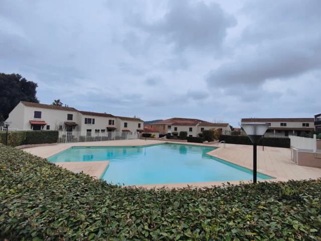 Location Appartement Avenue Henri Guillaume, La Seyne sur Mer