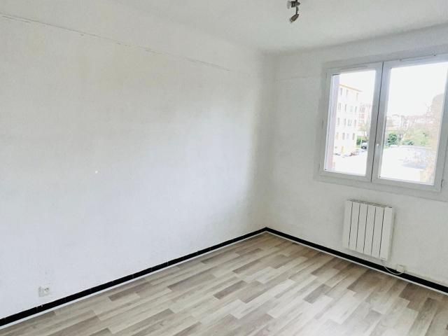 Location Appartement Avenue Henri Mauriat, Aix en Provence