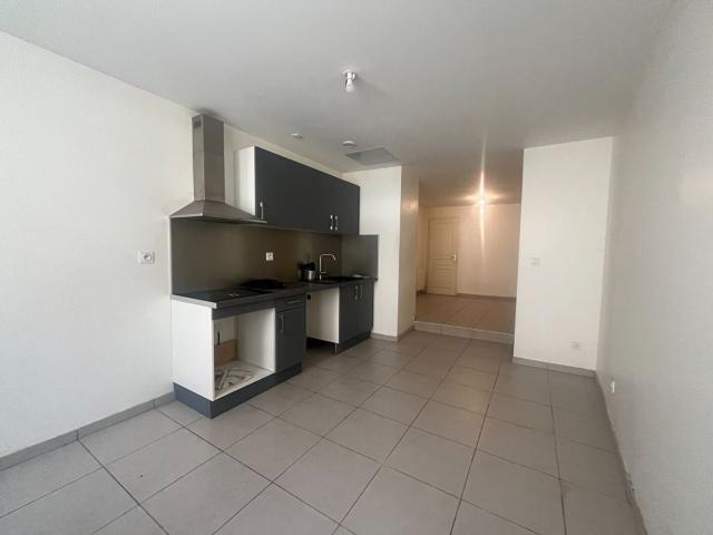 Location Appartement Avenue Joseph Combier, Livron sur Drôme