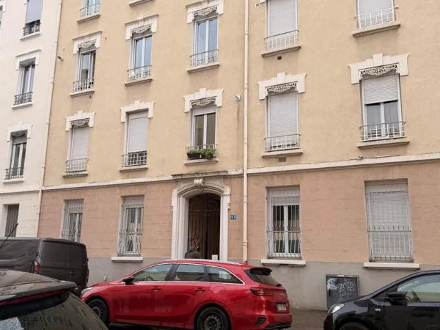 Location Appartement Avenue Jean François Raclet, Lyon