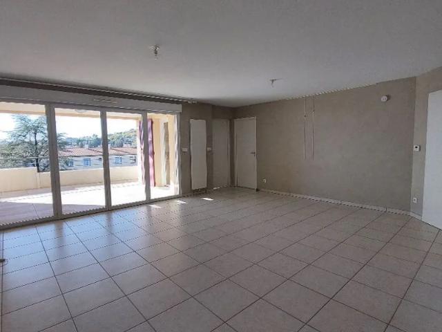 Location Appartement Avenue du Majoral Mestre Raoul Arnaud, Manosque