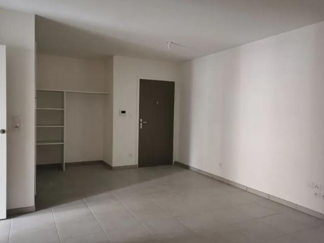 Location Appartement Avenue Jean Jaurès, Décines Charpieu