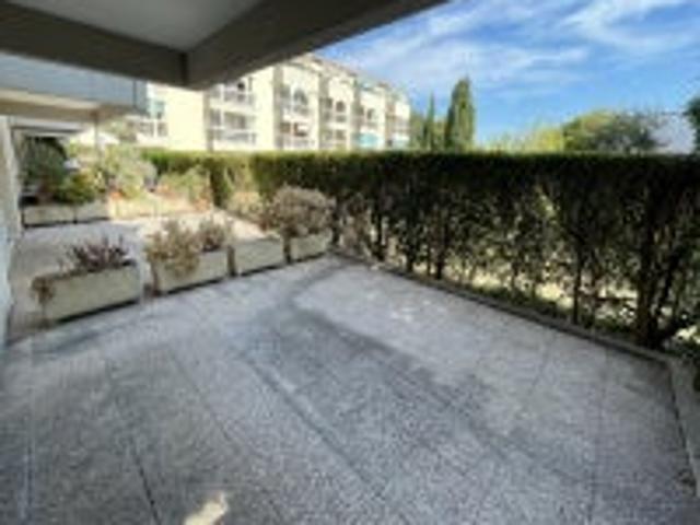 Location Appartement Avenue Jean Jaurès, Nîmes