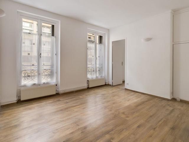 Location Appartement Avenue Jean Jaurès, Paris