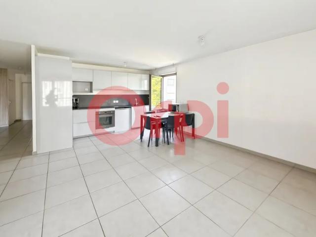 Location Appartement Avenue Jean Mermoz, Lyon