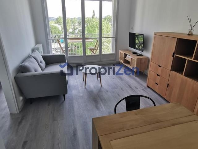 Location Appartement Avenue Jean Paul Coste, Aix en Provence