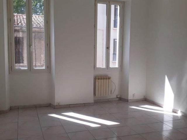 Location Appartement Avenue Jean Paul Sartre, Marseille