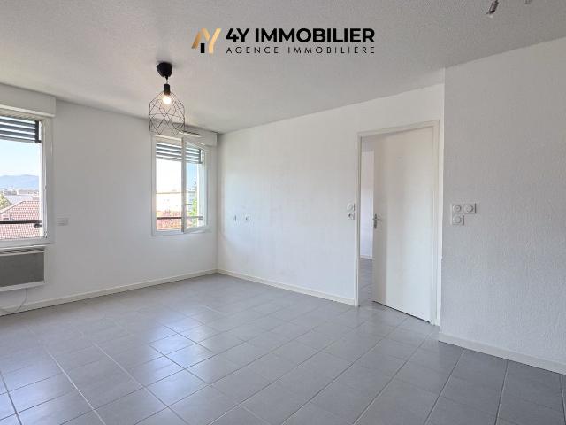 Location Appartement Avenue Jules Vallès, Grenoble