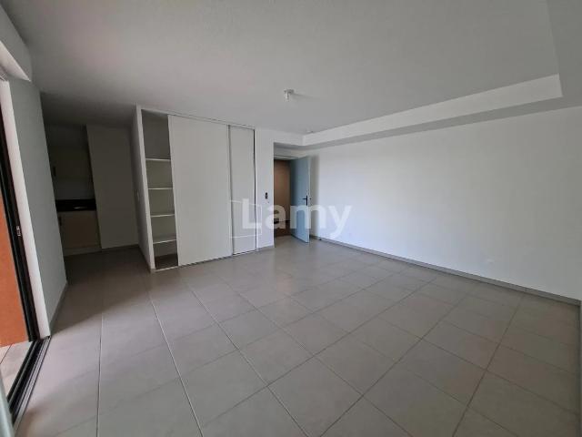 Location Appartement Avenue Louis Abric, Lunel