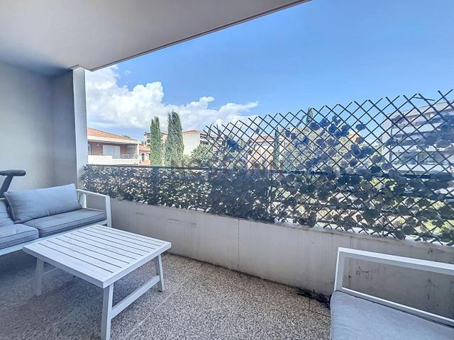 Location Appartement Avenue Lavoisier, Carnoux en Provence