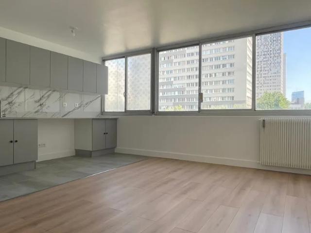 Location Appartement Avenue Léon Bollée, Paris