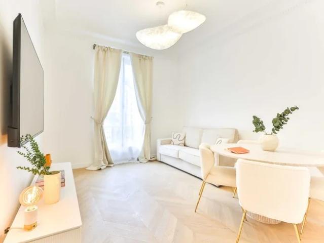 Location Appartement Avenue Mozart, Paris