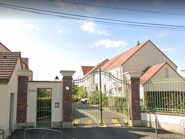 Location Appartement Avenue Maurice Maunoury, Luisant