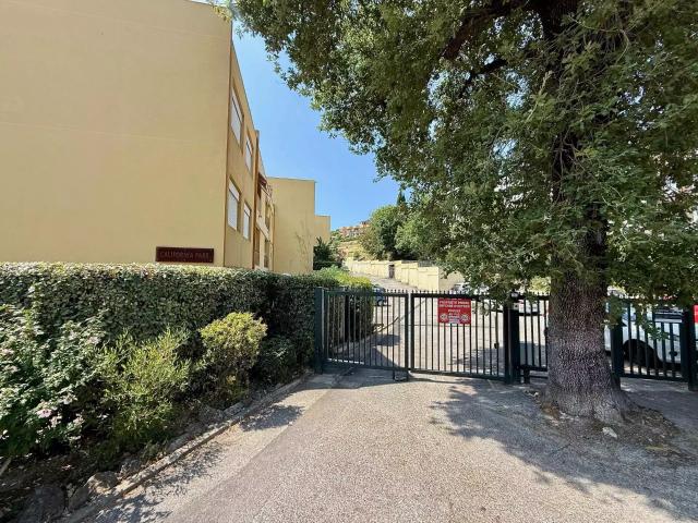 Location Appartement Avenue Max Chaminadas, Villeneuve Loubet