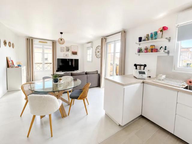 Location Appartement Avenue Marie Curie, Bussy Saint Georges