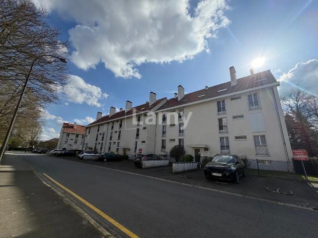 Location Appartement Avenue Marie Amelie, Chantilly