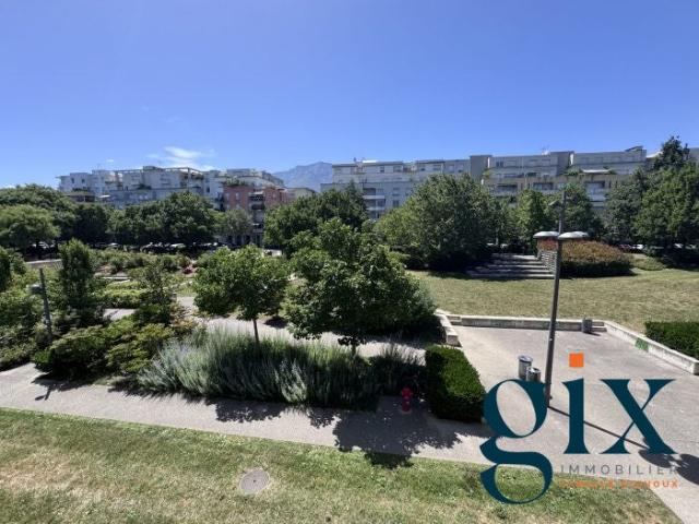 Location Appartement Avenue Marie Reynoard, Grenoble