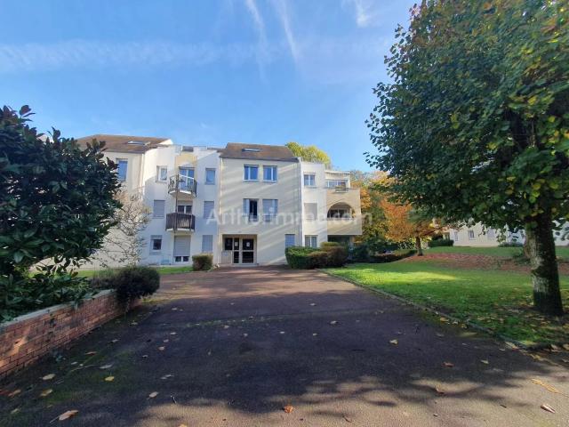 Location Appartement Avenue Paul Vaillant Couturier, Paray Vieille Poste