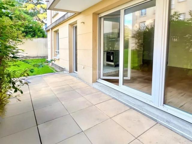 Location Appartement Avenue Paul Vaillant Couturier, Paray Vieille Poste
