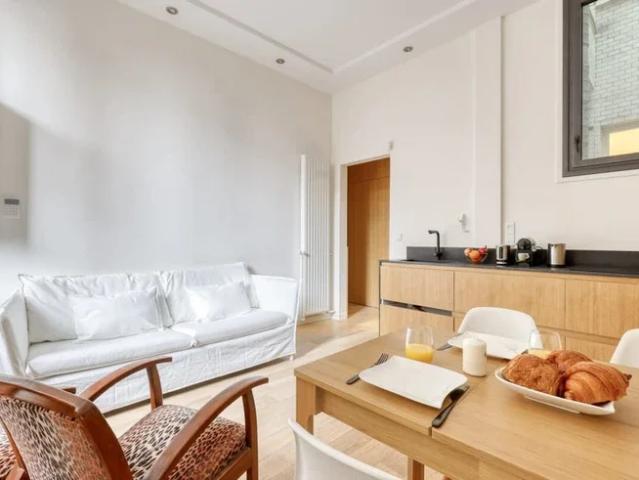 Location Appartement Avenue Paul Doumer, Paris