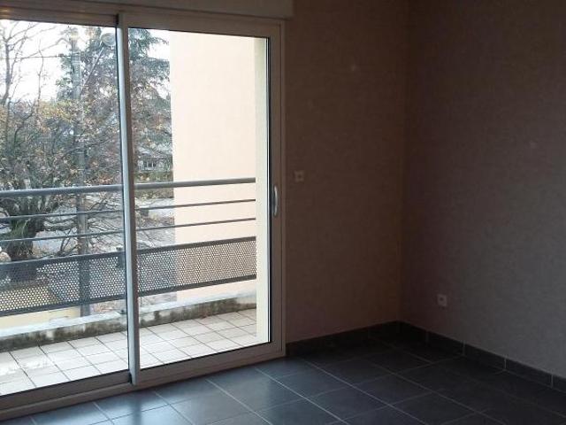Location Appartement Avenue Paccard, Veauche