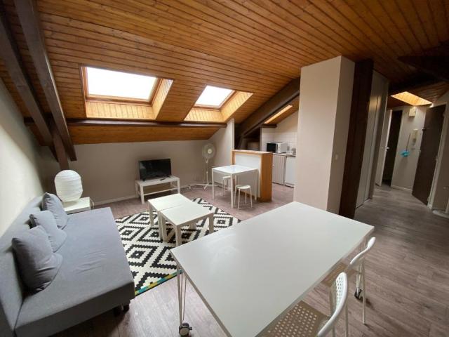 Location Appartement Avenue Pierre Brossolette, Mont de Marsan