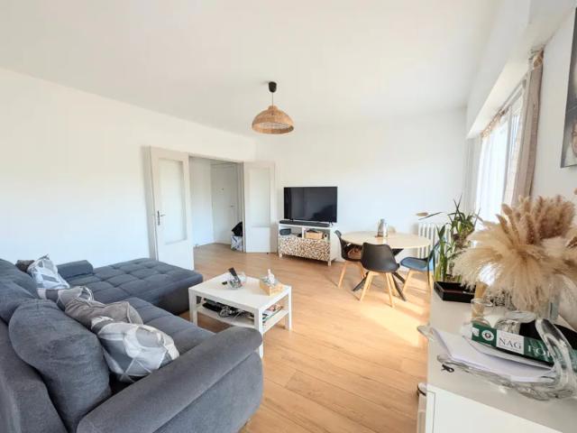 Location Appartement Avenue Pierre Brossolette, La Valette du Var