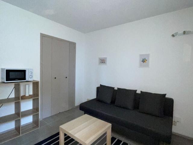Location Appartement Avenue Robert Schuman, Pau