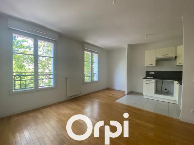 Location Appartement Avenue Roger Salengro, Chaville