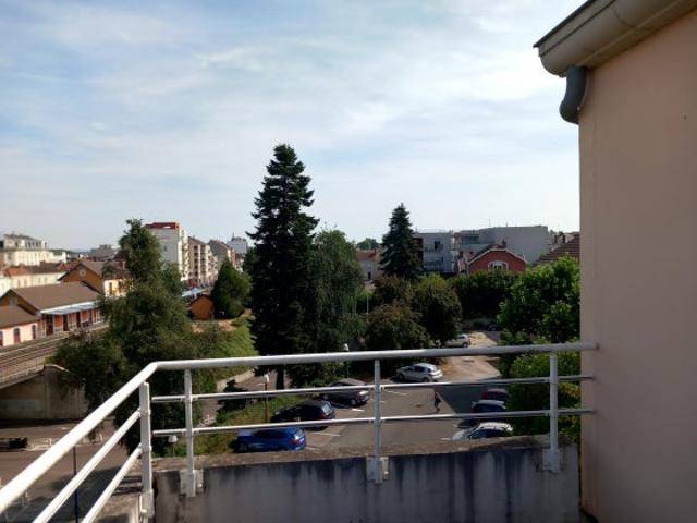 Location Appartement Avenue Roger Salengro, Montceau les Mines