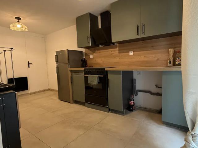 Location Appartement Avenue Raymond Pitet, Agde