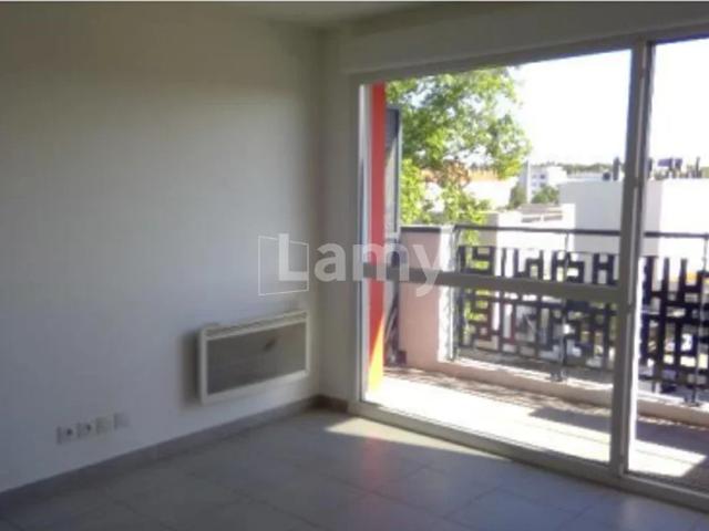 Location Appartement Avenue Raymond Poincaré, Dijon