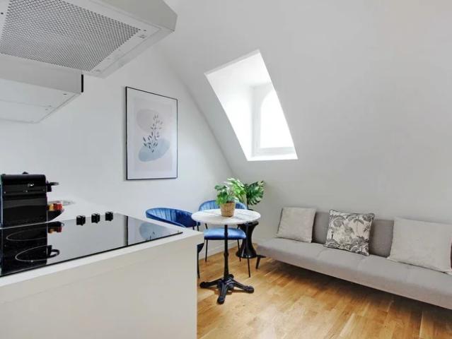 Location Appartement Avenue Raymond Poincaré, Paris