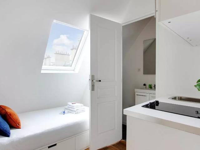 Location Appartement Avenue Raymond Poincaré, Paris